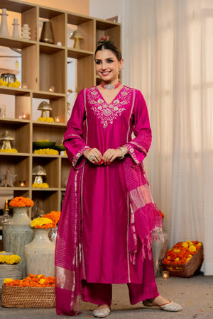 Gulabi Gul Suit Set