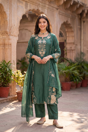 Royal Heirloom Suit Set