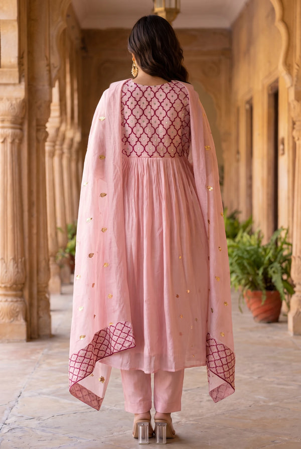 Gulabi Noor Set