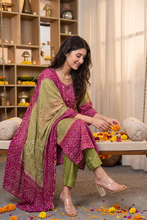 Gulabi Verde Suit Set