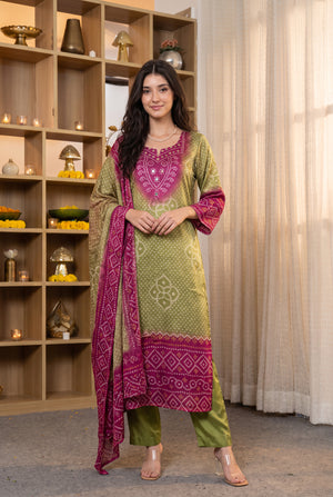 Gulabi Verde Suit Set