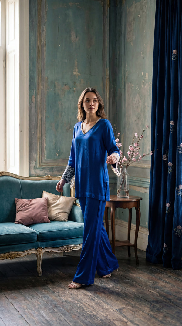 Blue Heirloom Silk Set